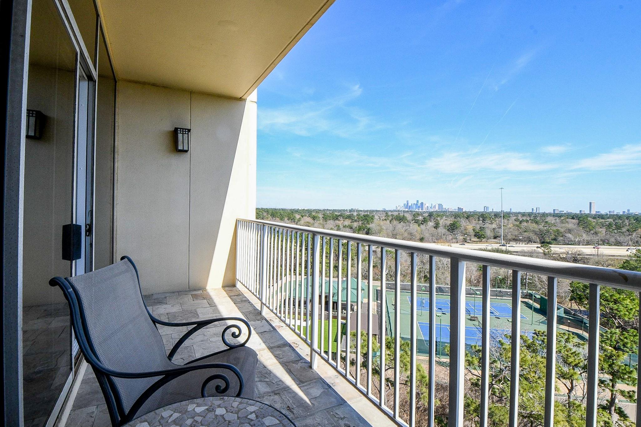 121 N Post Oak Lane # 1102