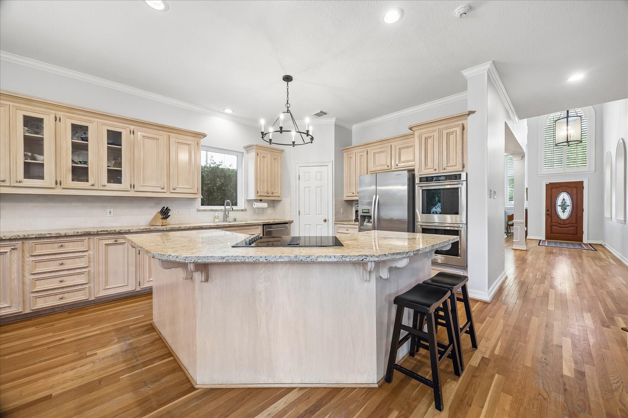 4256 Sunset Boulevard