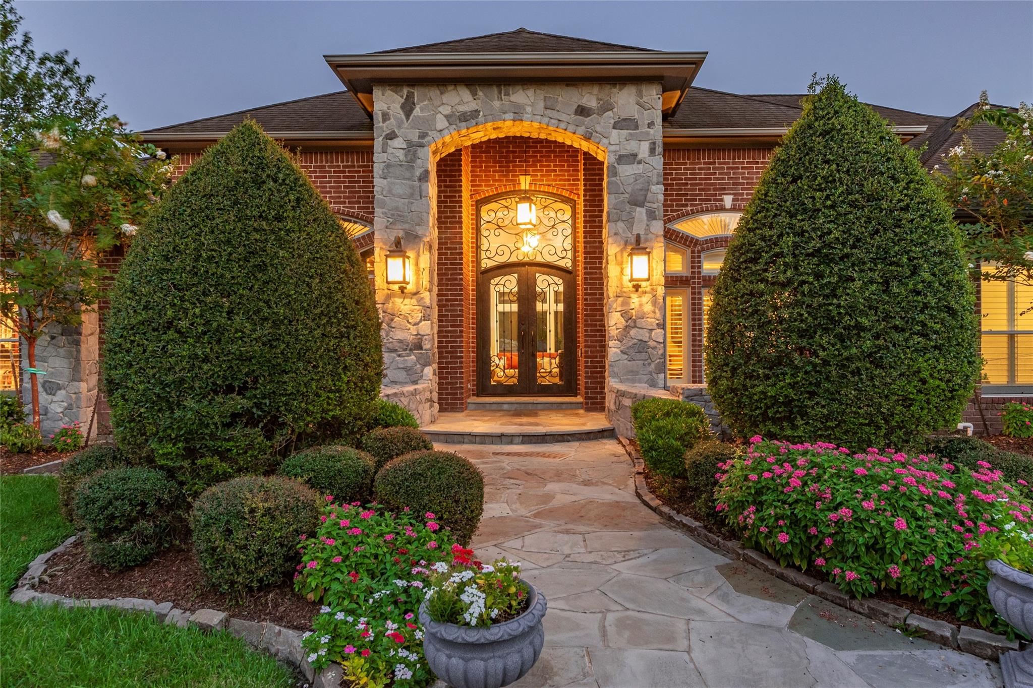 807 Murphy Lane