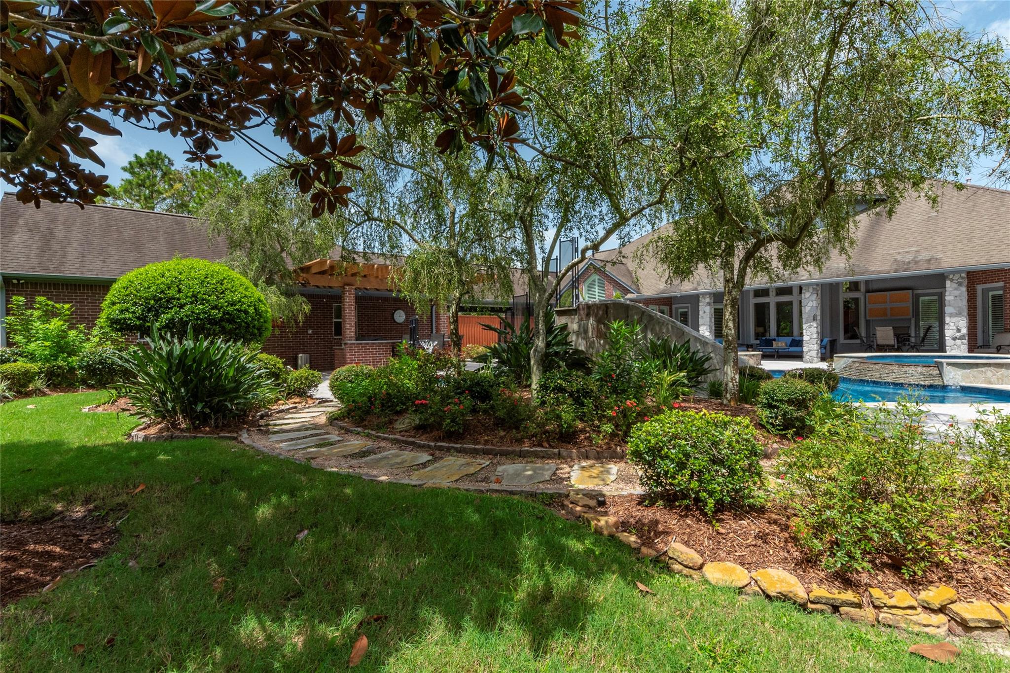 807 Murphy Lane