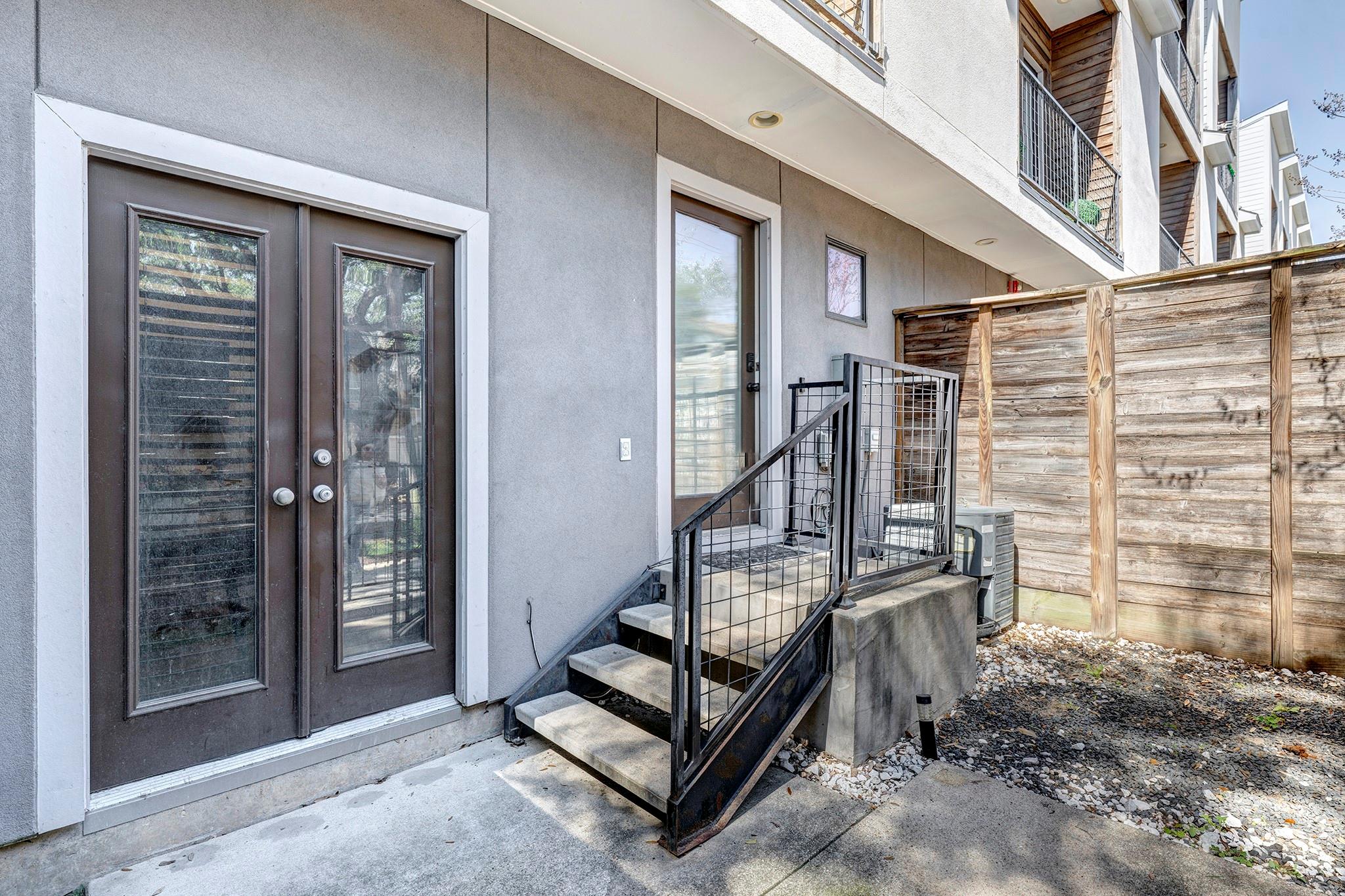 1525 Birdsall # B