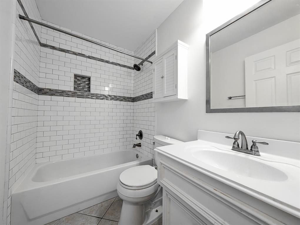 1131 W 24th Street # B