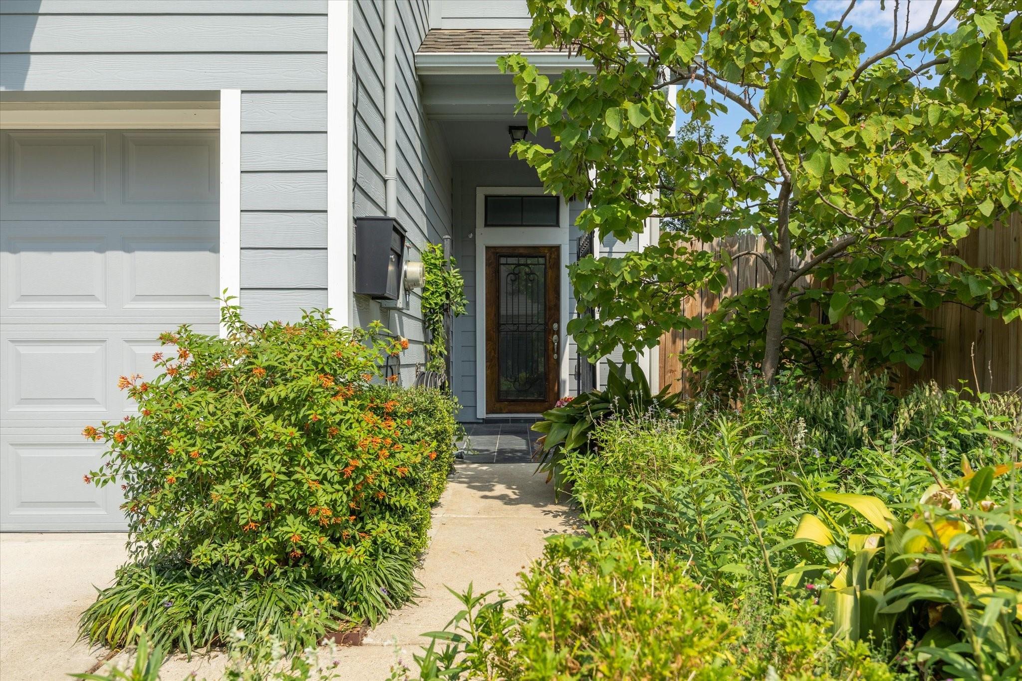 3826 Brinkman Street