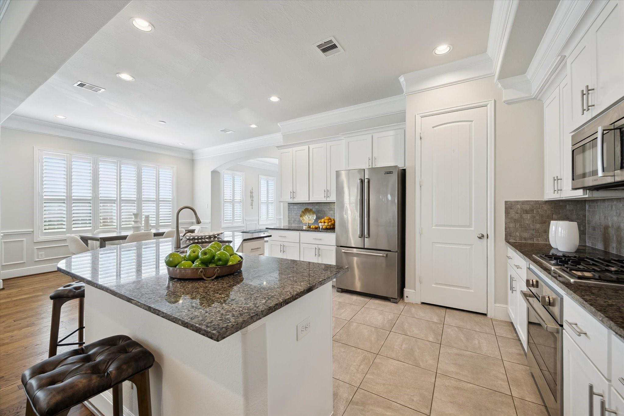 3826 Brinkman Street