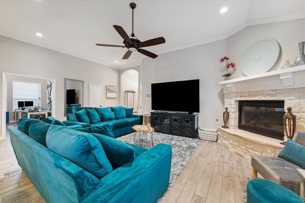 406 Stonebrook Lane