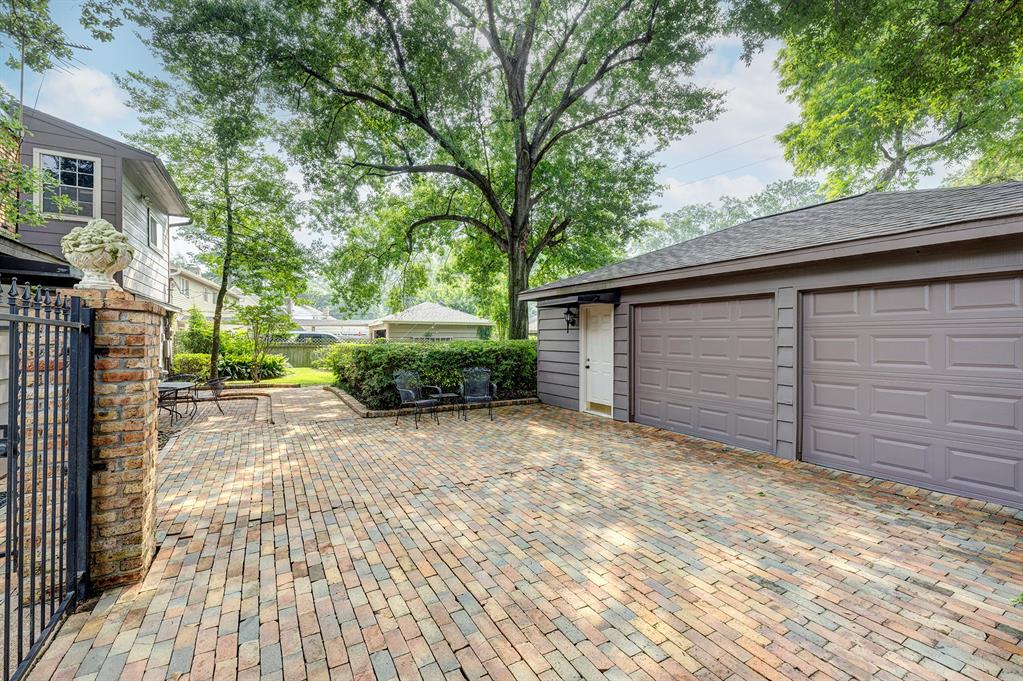 13815 Pinerock Lane