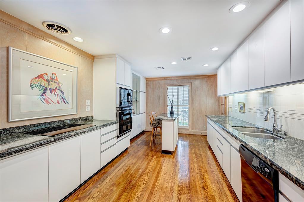 13815 Pinerock Lane
