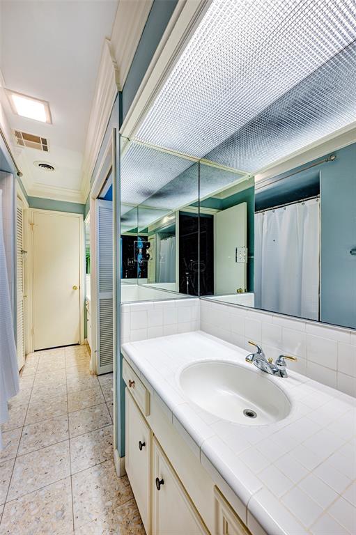 13815 Pinerock Lane
