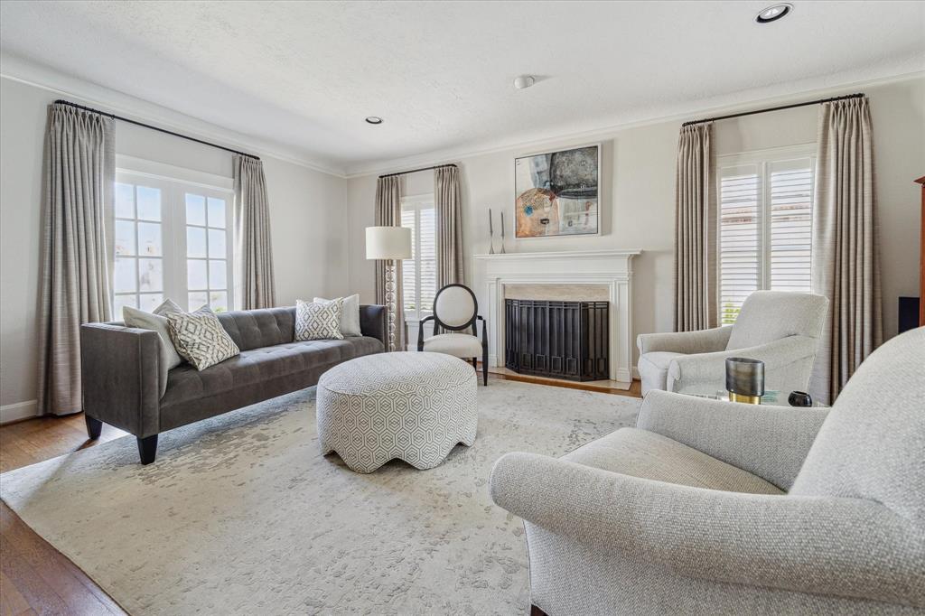 2007 Bolsover Street