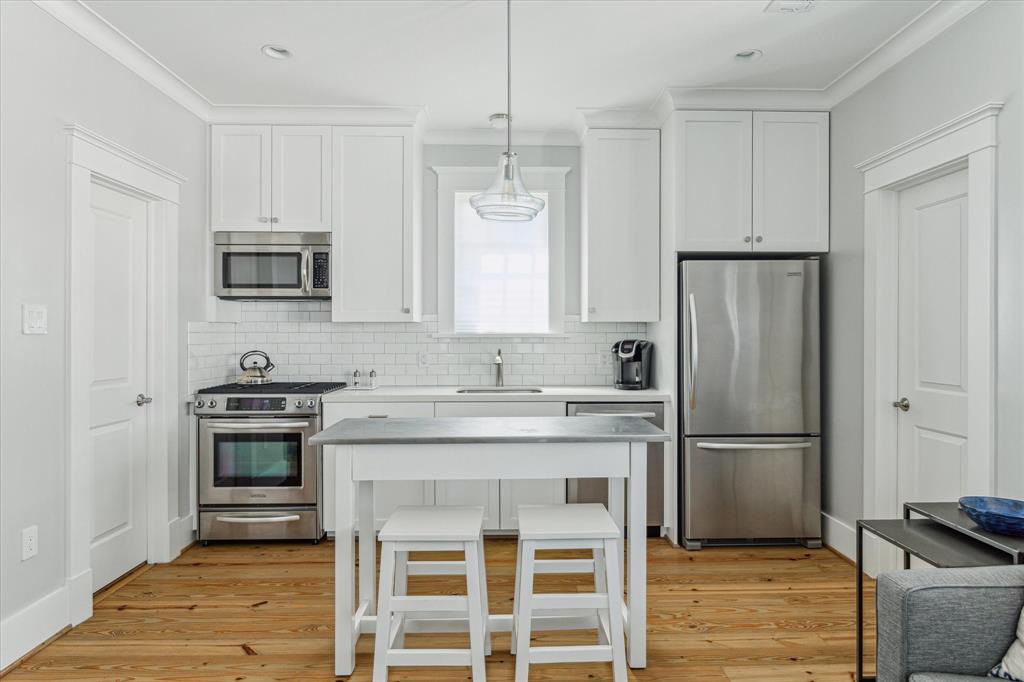 2007 Bolsover Street