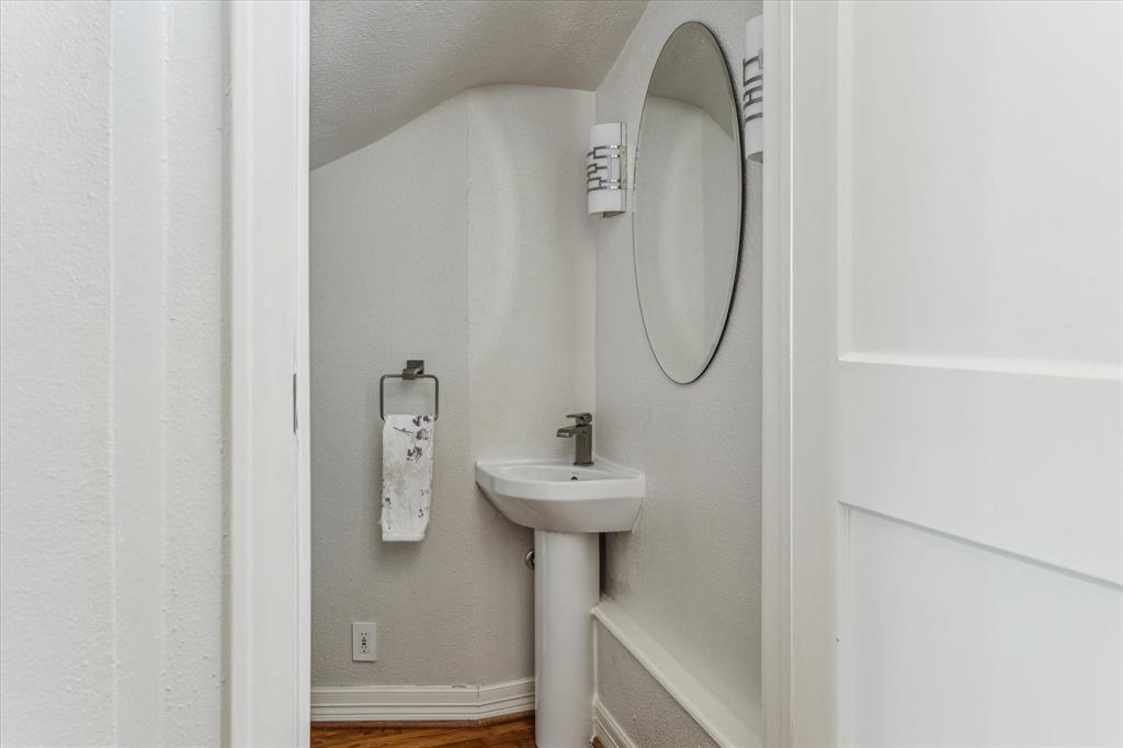 2007 Bolsover Street