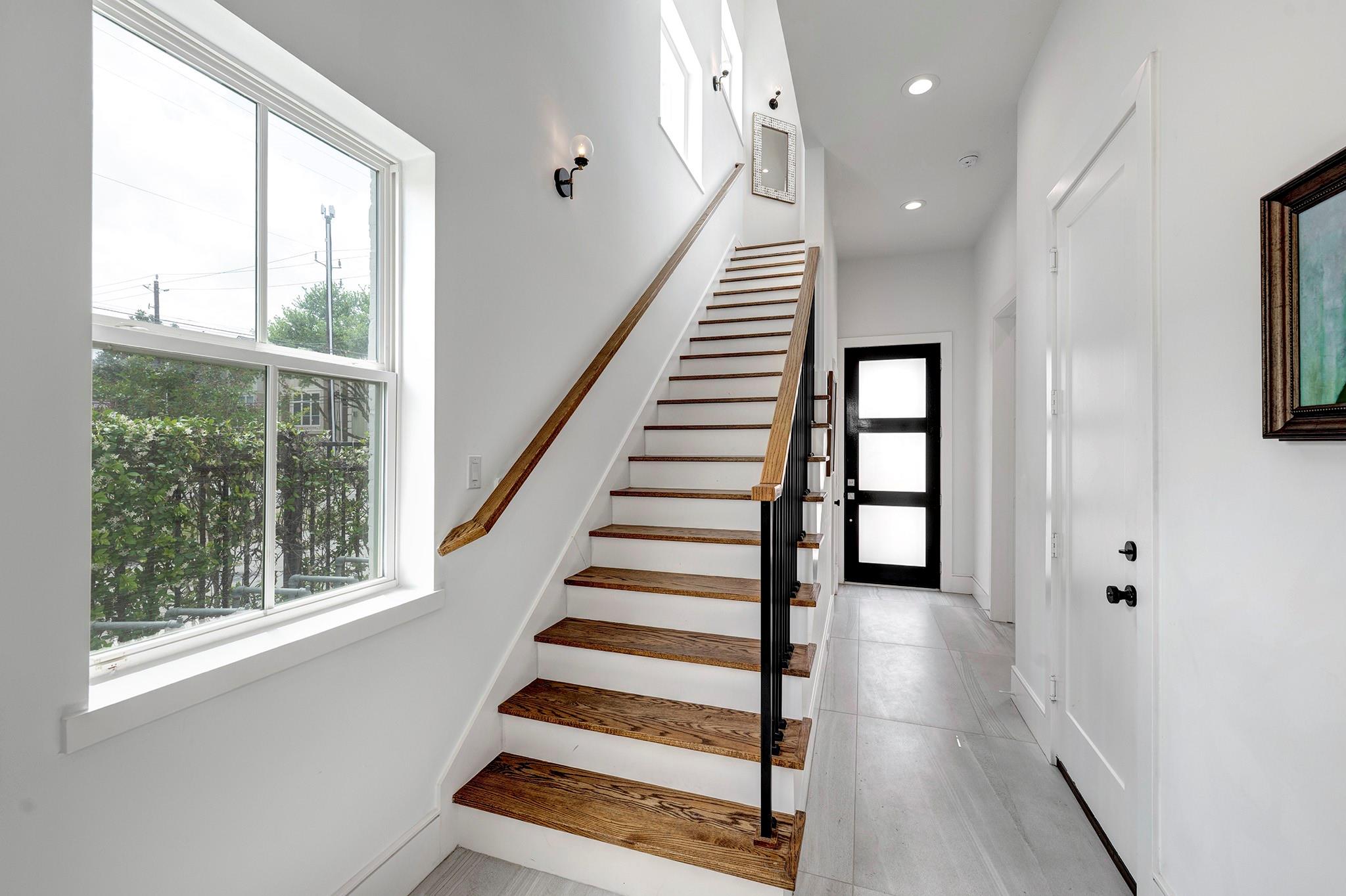 802 Detering Street