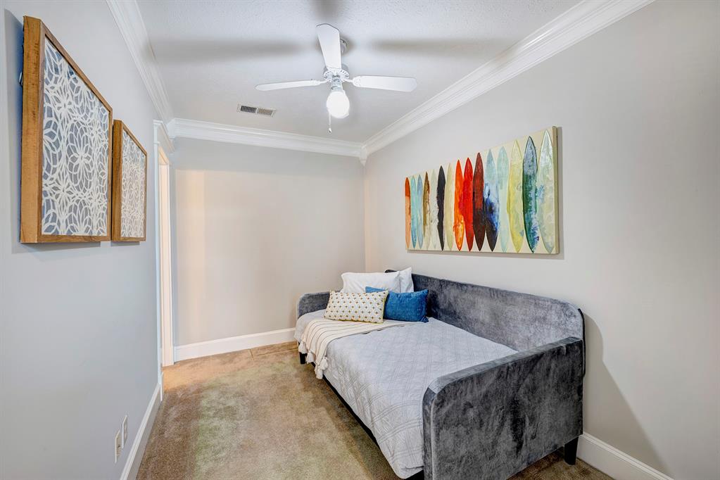 320 W 15th Street
