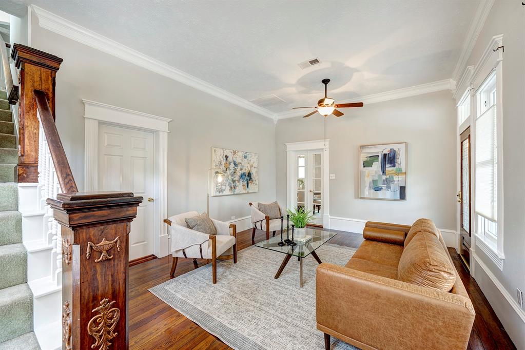 320 W 15th Street