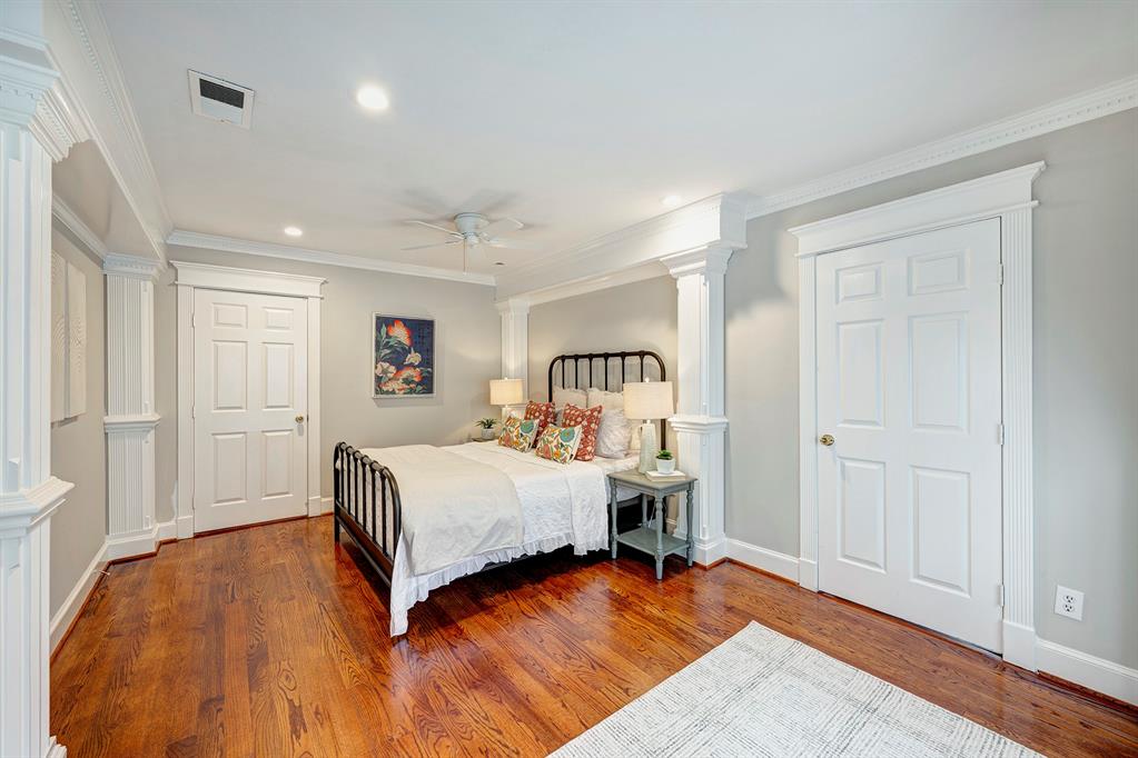 320 W 15th Street