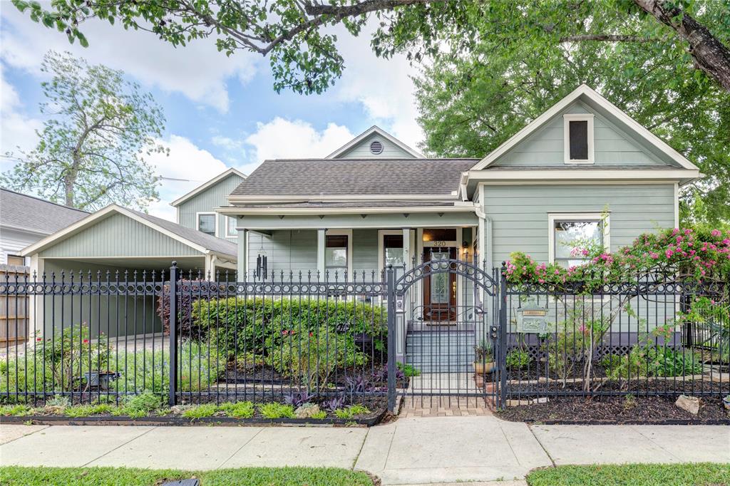 320 W 15th Street