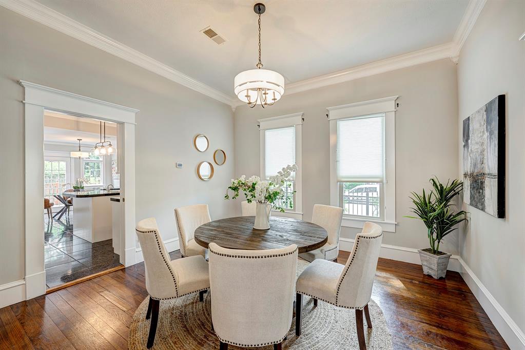 320 W 15th Street