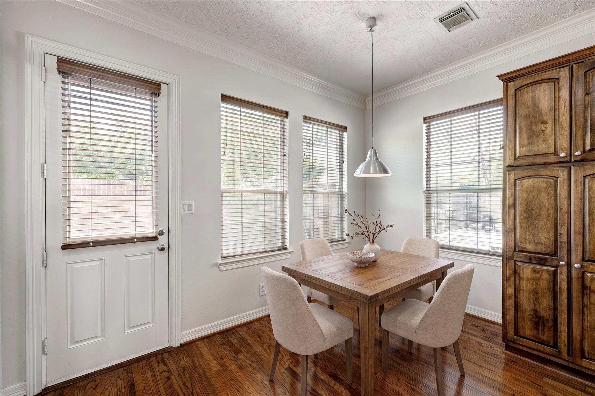 7827 Shady Villa Cove