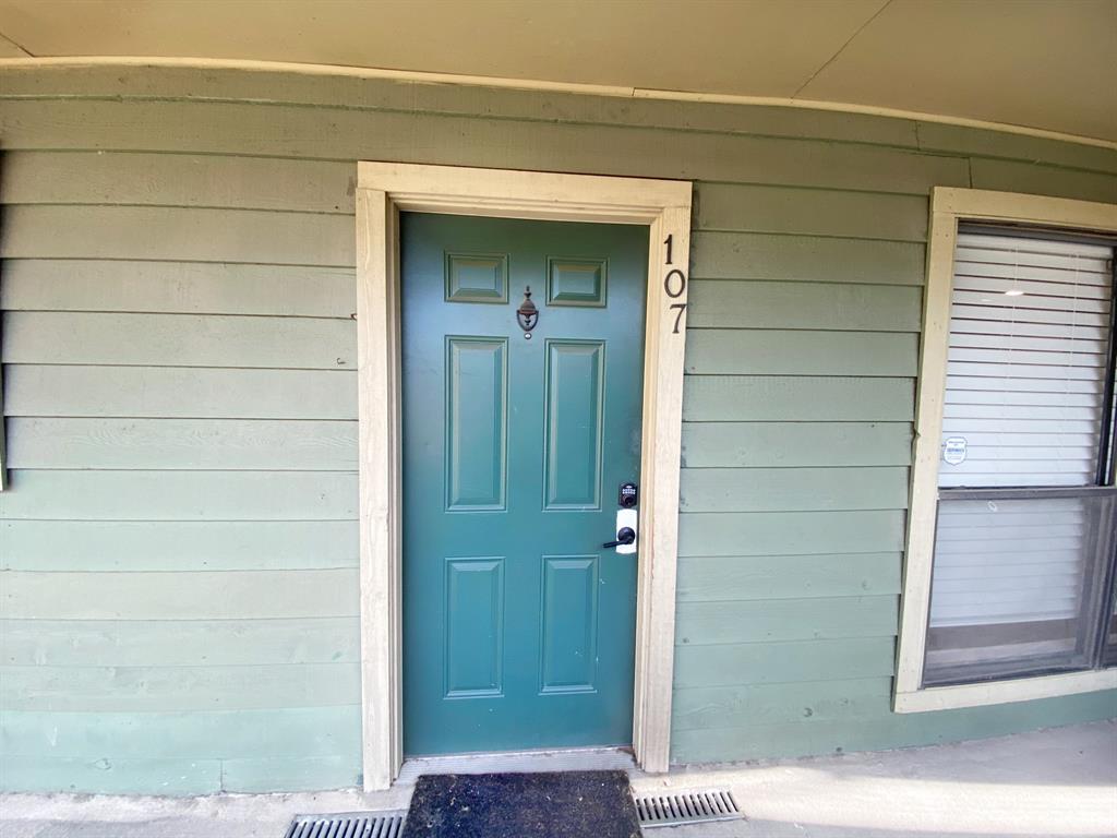 101 Stratford Street # 107