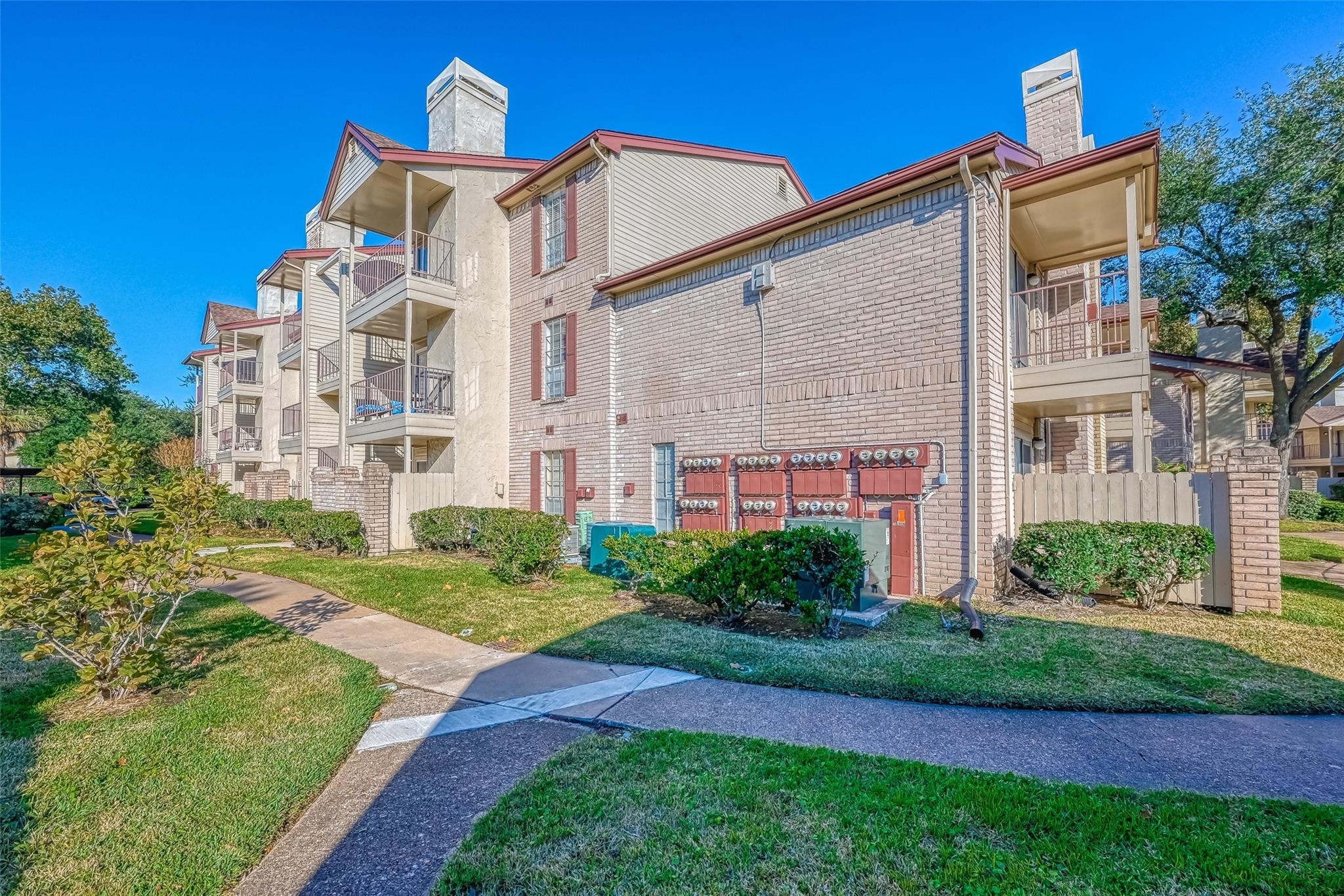 2120 El Paseo Street # 2407