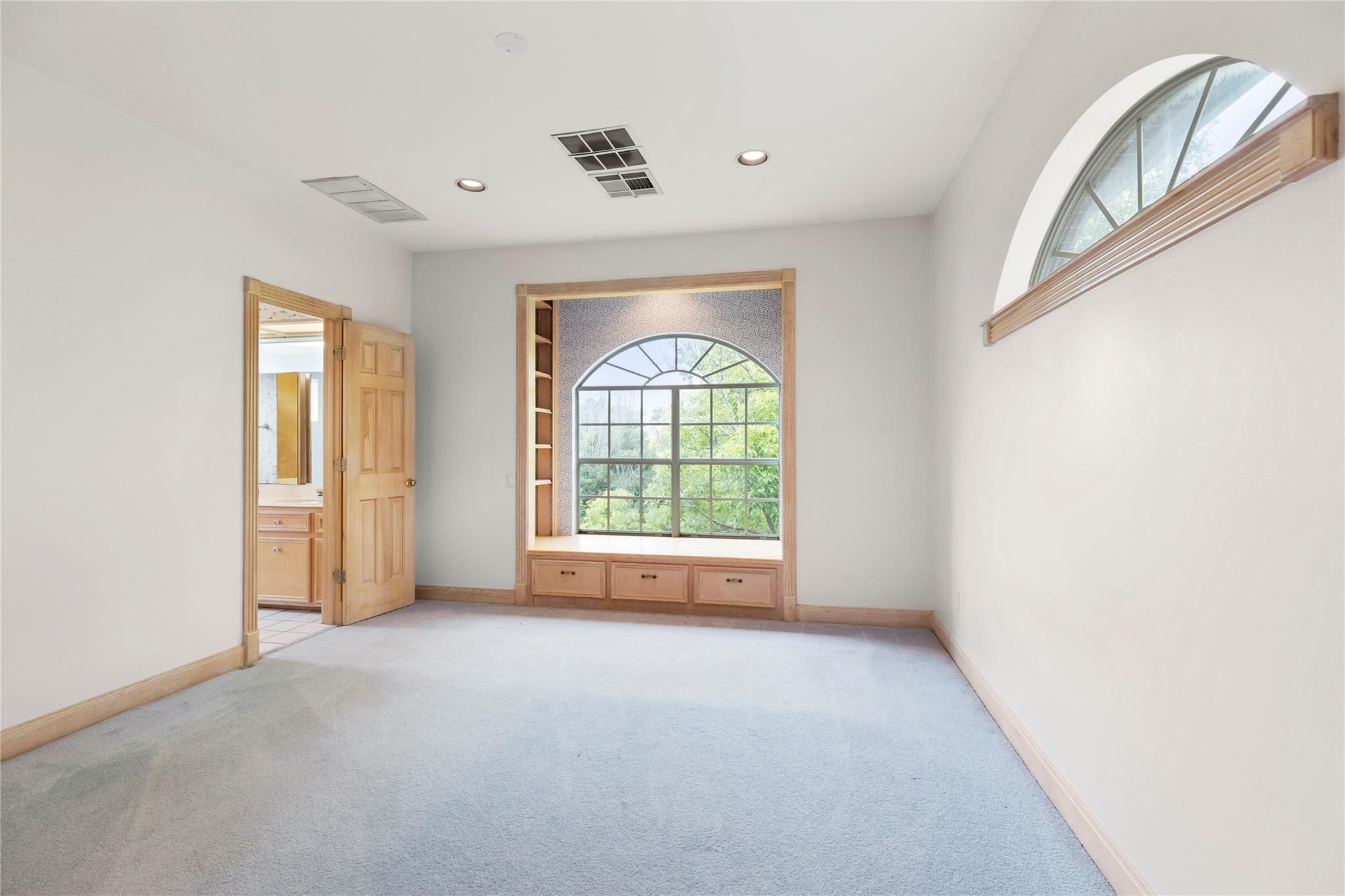 33 Inverness Park Way