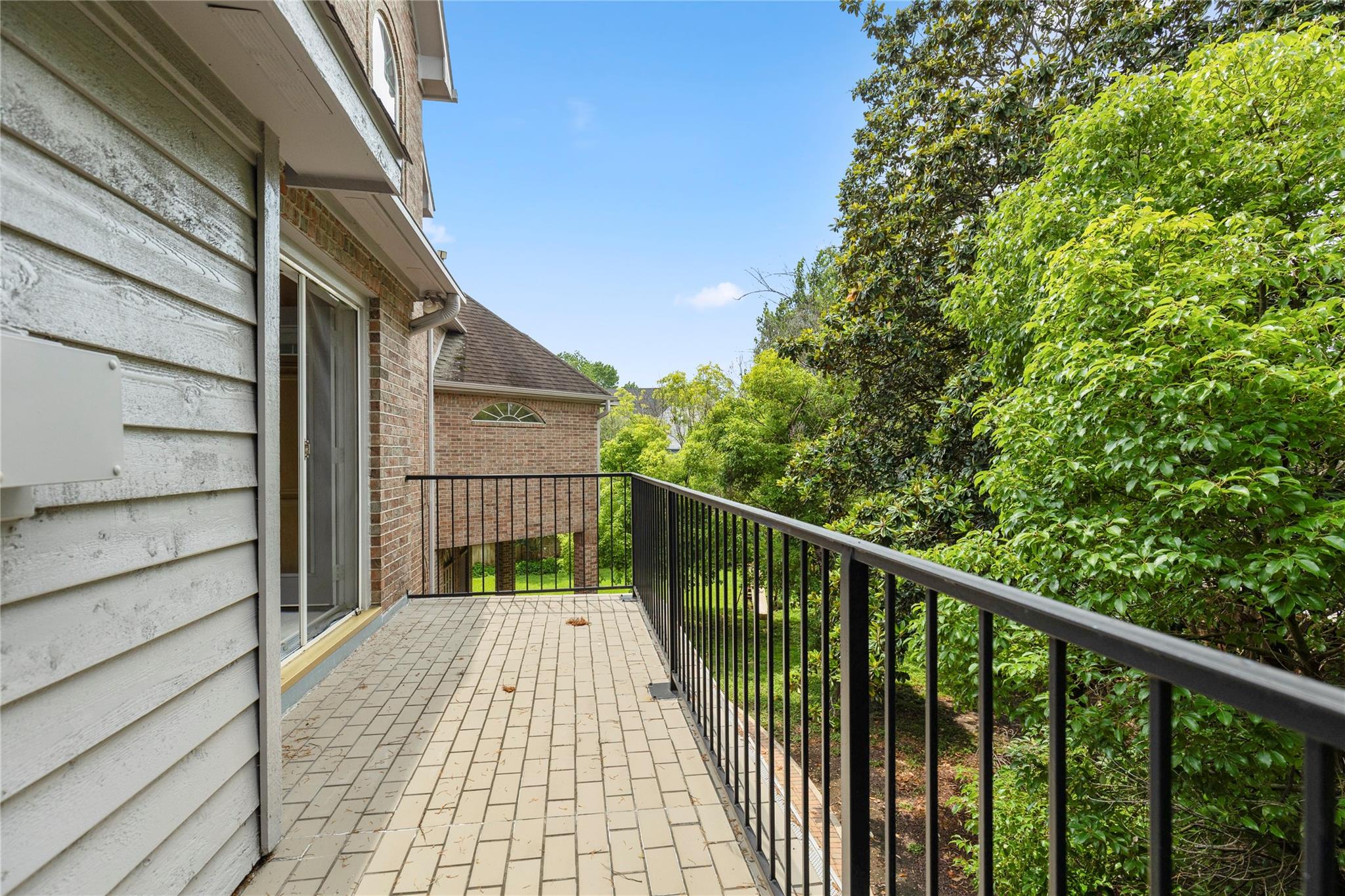 33 Inverness Park Way