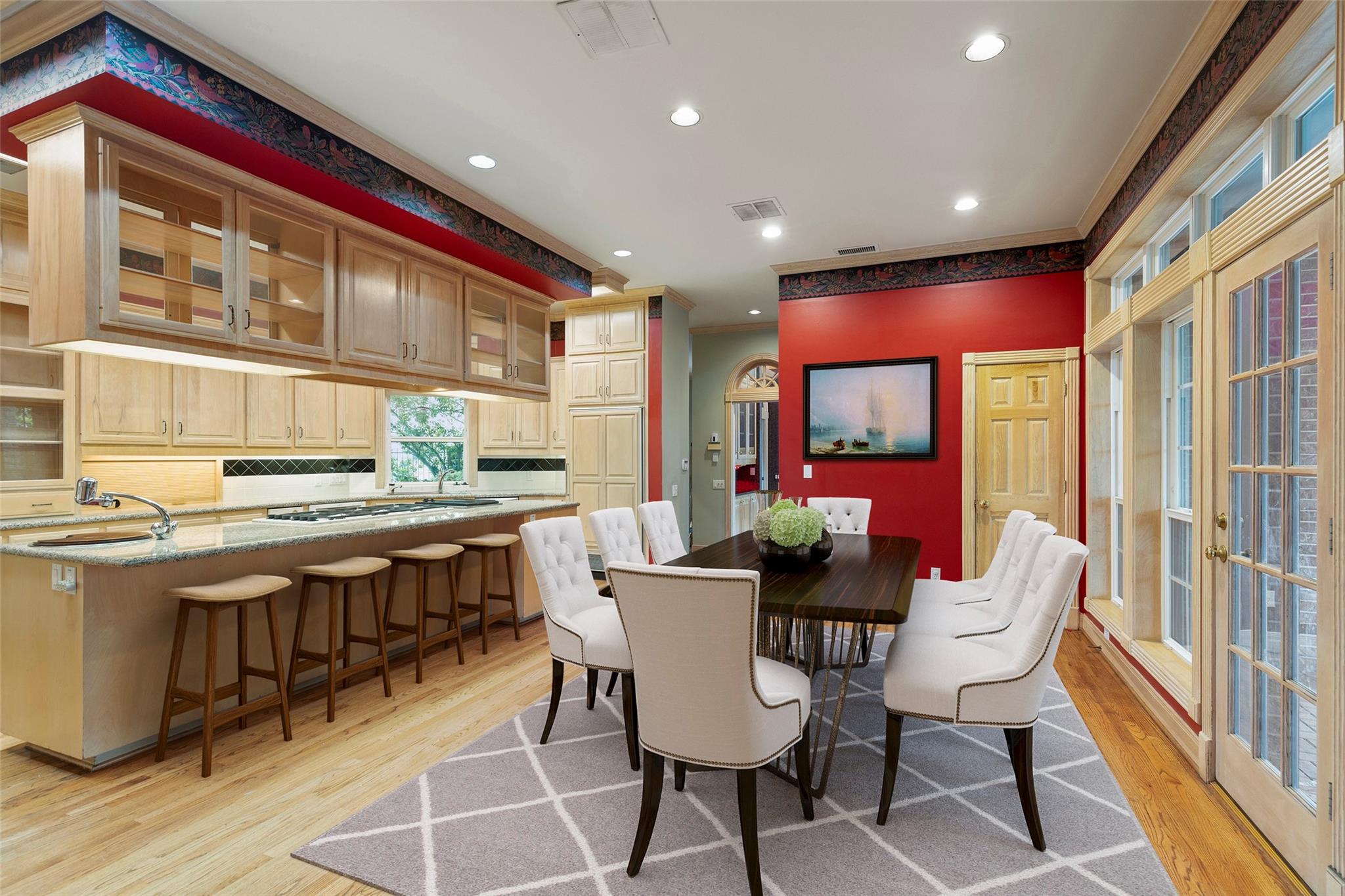 33 Inverness Park Way