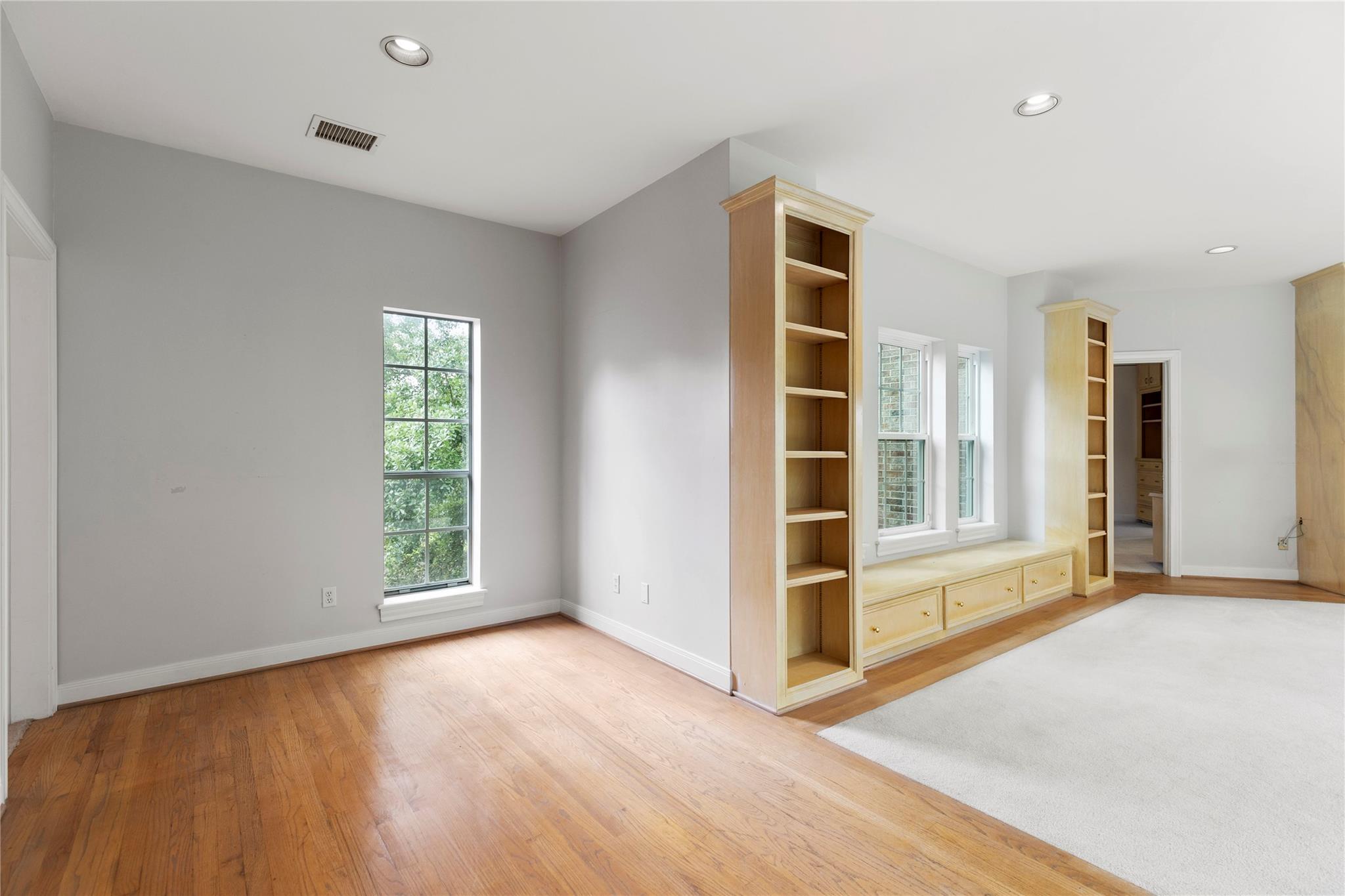 33 Inverness Park Way
