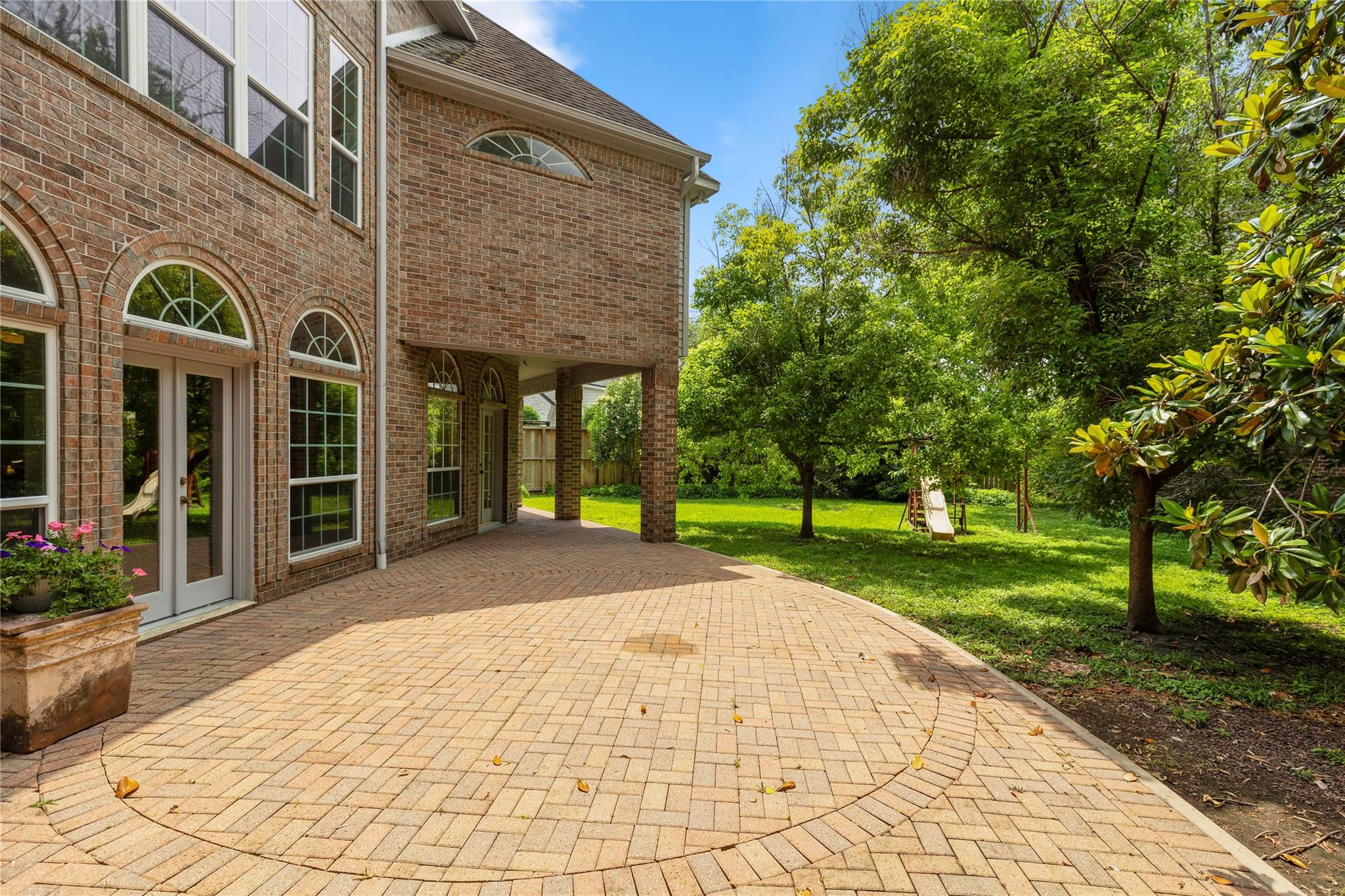 33 Inverness Park Way