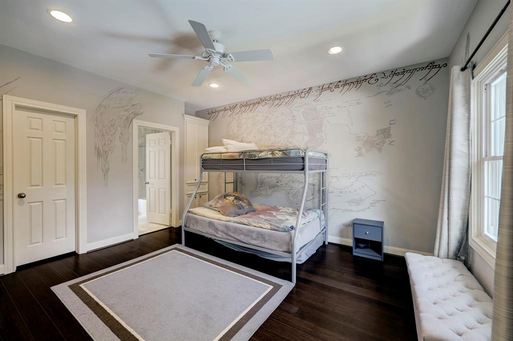 602 Hunters Way Court