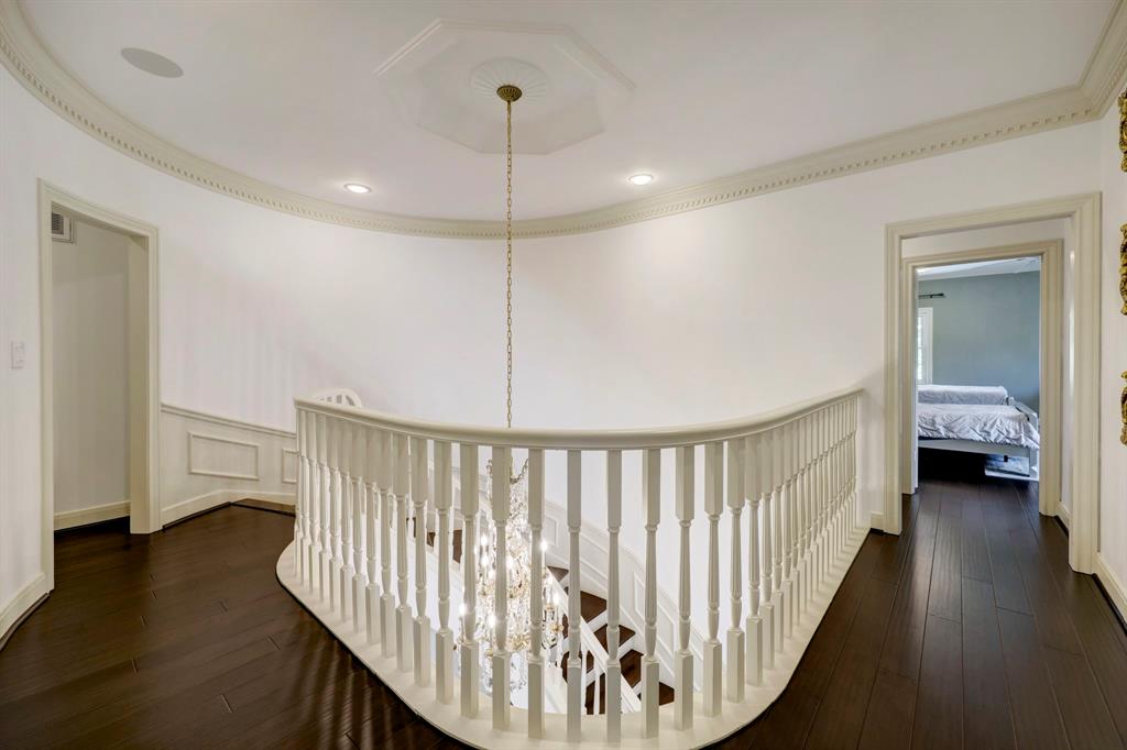 602 Hunters Way Court