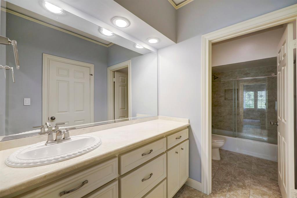 602 Hunters Way Court