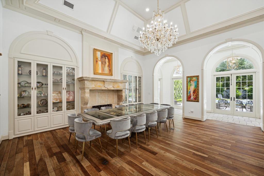 602 Hunters Way Court