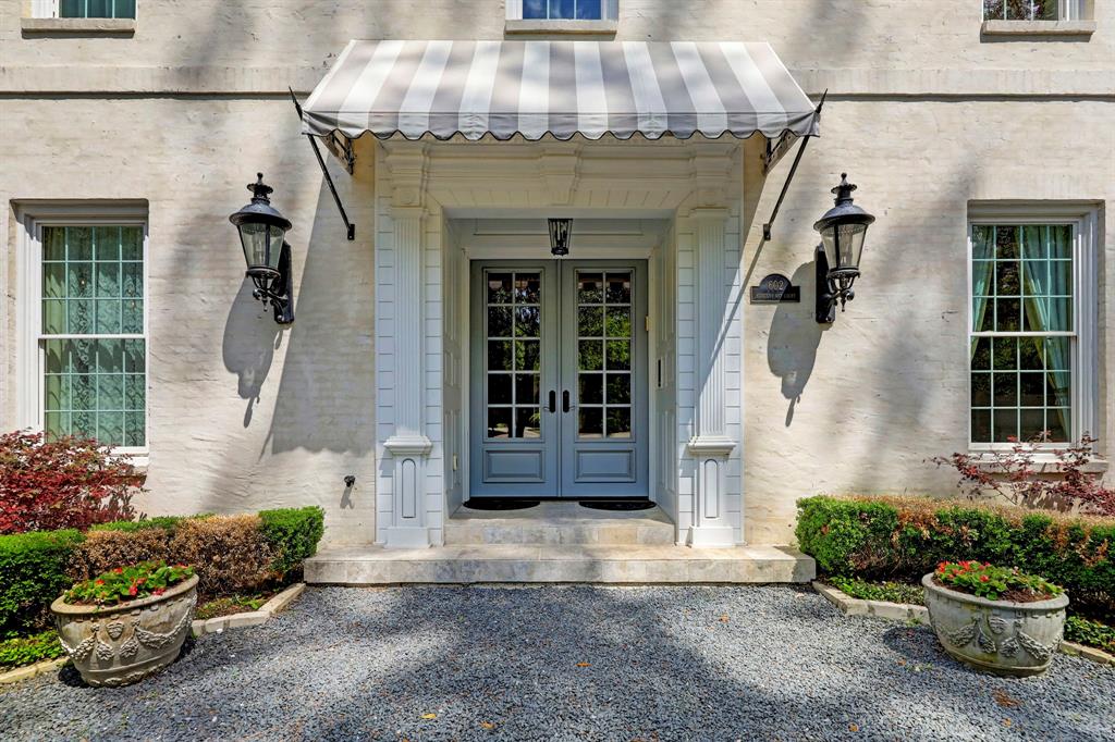 602 Hunters Way Court