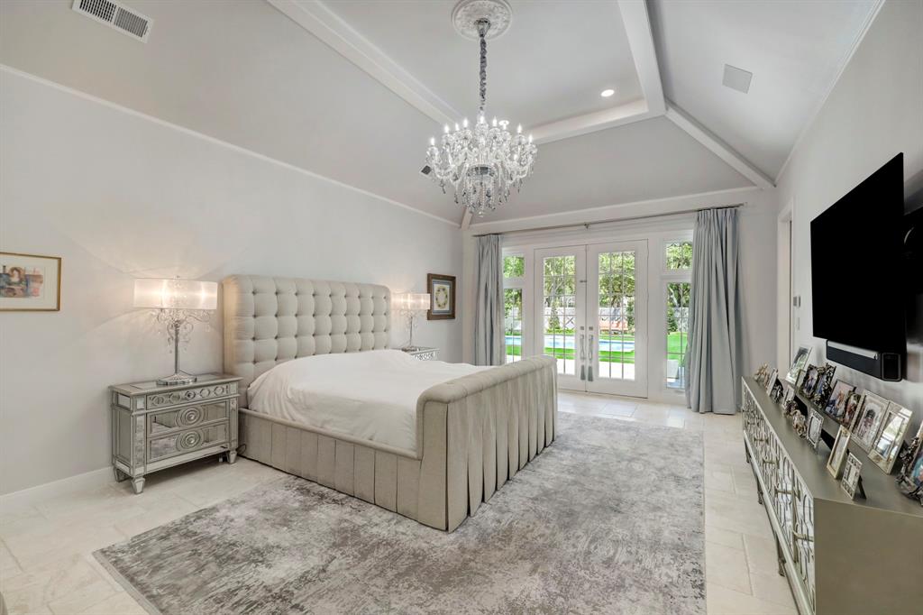 602 Hunters Way Court