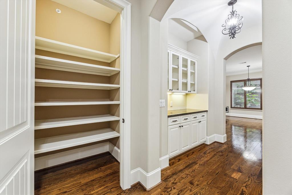 39 N Creekside Court