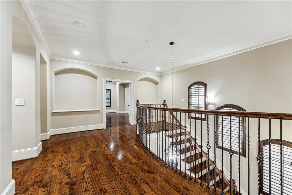 39 N Creekside Court
