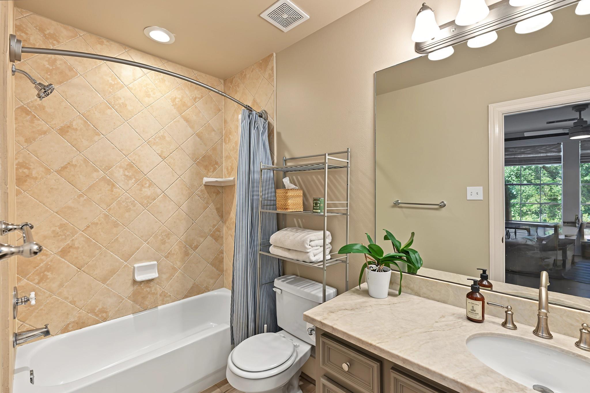 1621 Heights Boulevard # 7