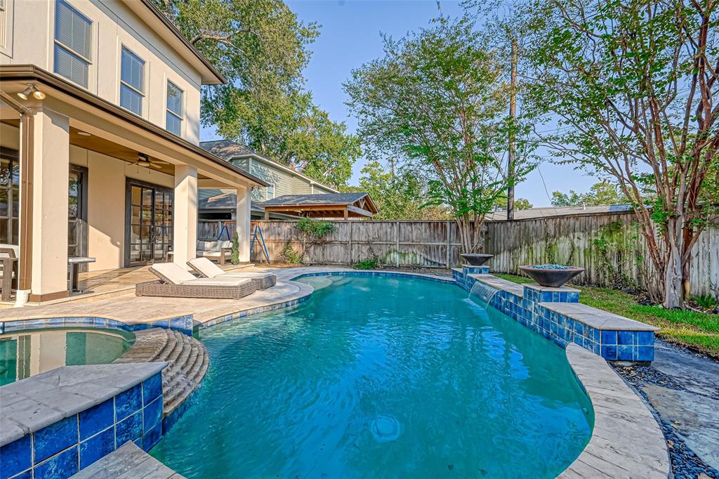 1636 Richelieu Lane