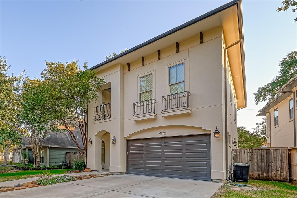 1636 Richelieu Lane
