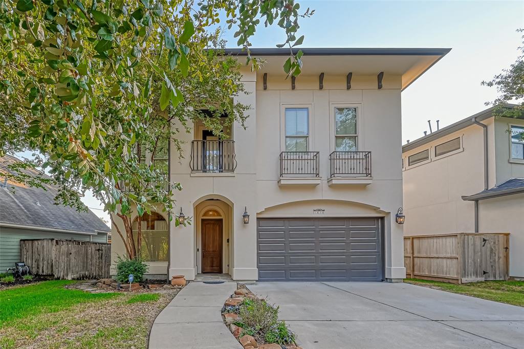 1636 Richelieu Lane