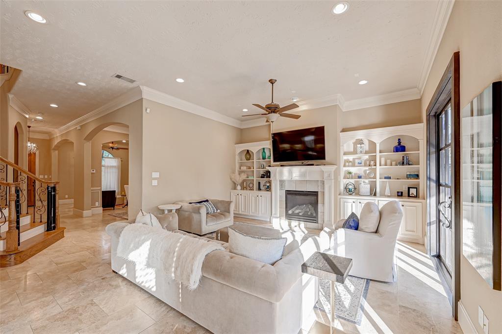 1636 Richelieu Lane