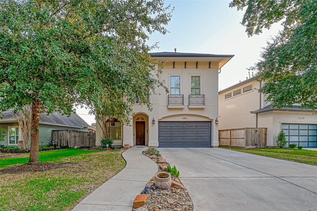1636 Richelieu Lane