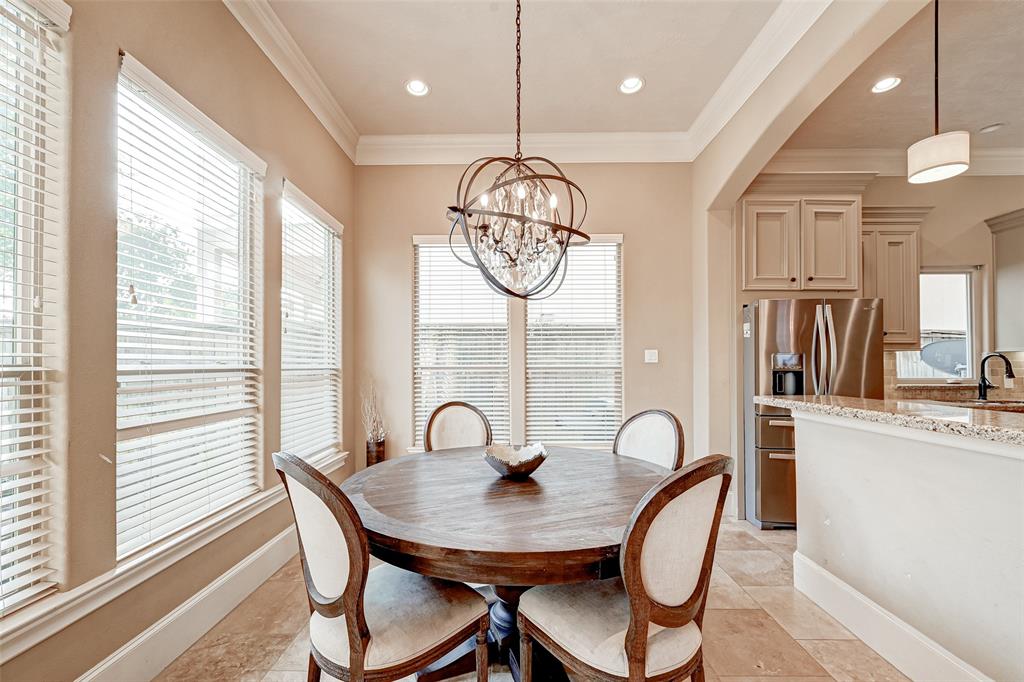 1636 Richelieu Lane