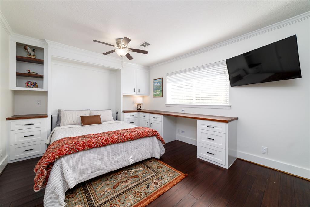3903 April Lane