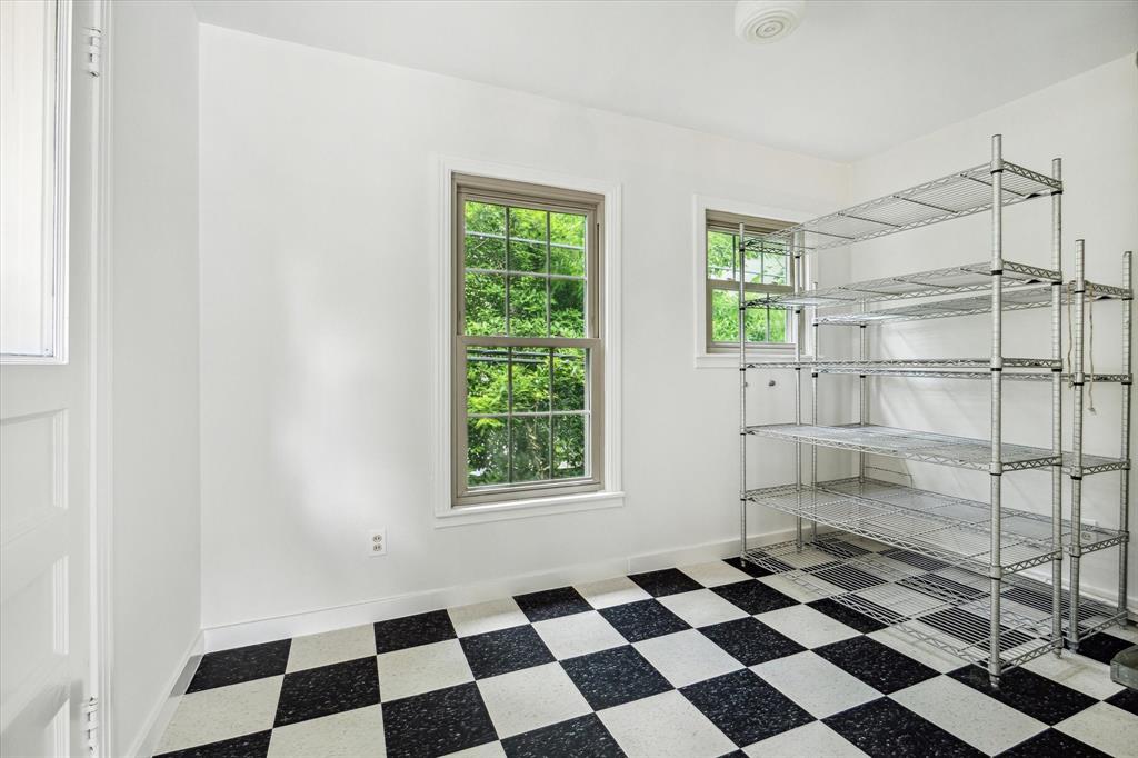 3002 San Felipe Street