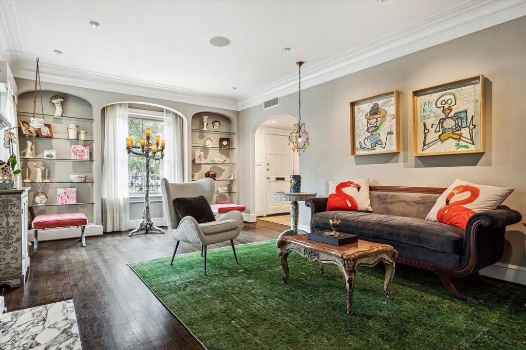 3002 San Felipe Street