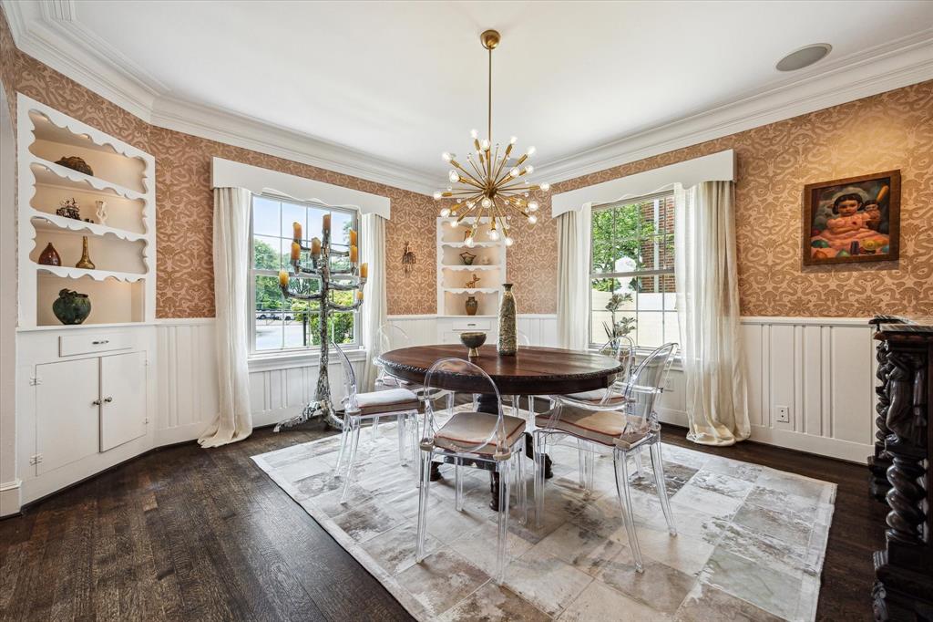 3002 San Felipe Street