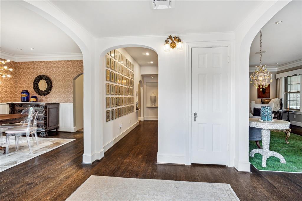 3002 San Felipe Street