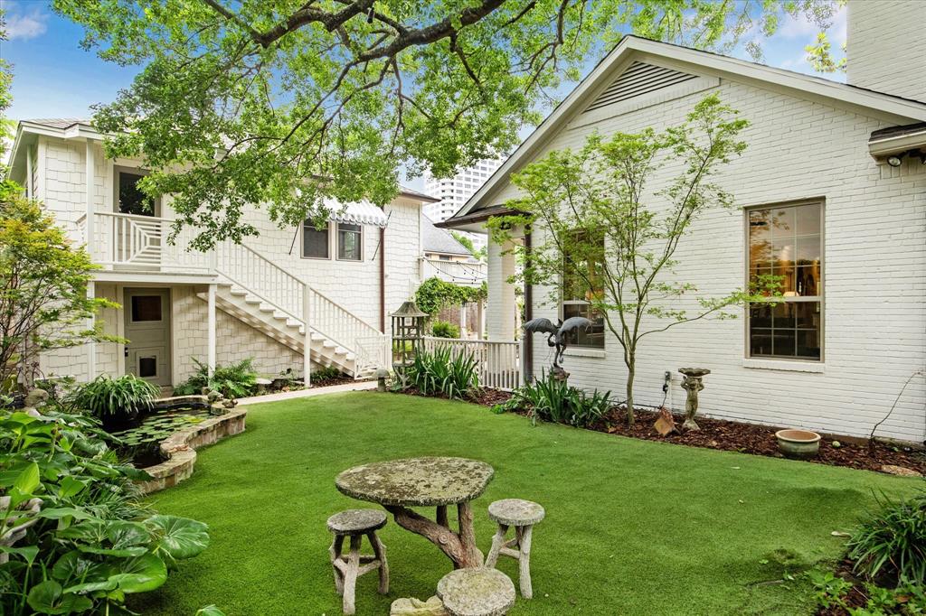 3002 San Felipe Street